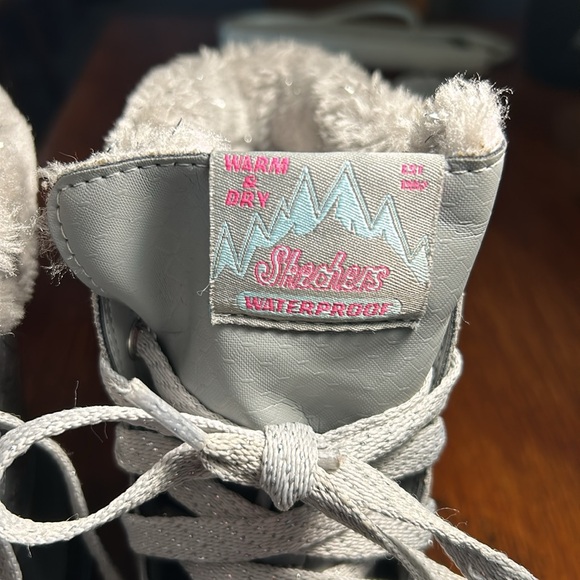 3/$25 NWOT Skechers Thinsulate 3M Snow Boots Waterproof Gray Leather. Size 5 - Picture 9 of 13